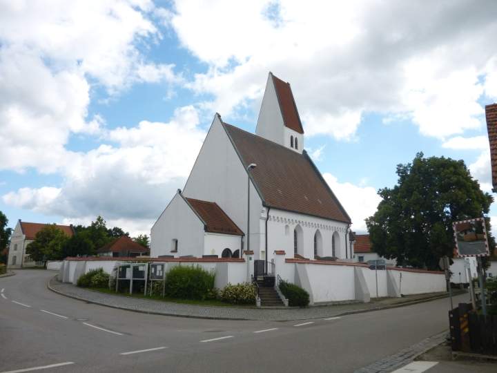 Kirche Gachenbach 01