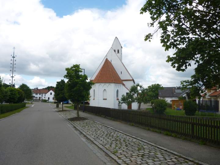 Kirche Peutenhausen 02