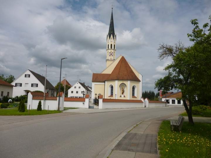 Kirche Weilach 01